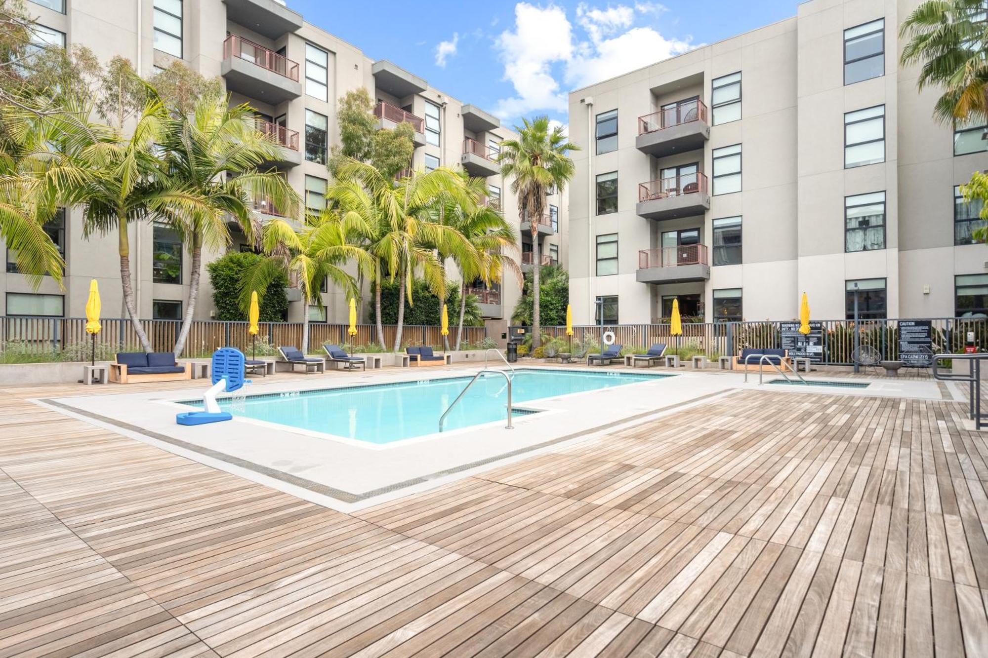 Appartamento Hollywood Walk Of Fame With Parking And Gym *